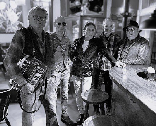 2025-11-26-DieStehpisser (1)